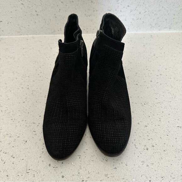 Lucky Brand Ponic Black Suede Ankle Booties Size 9M / 40 - Picture 2 of 8